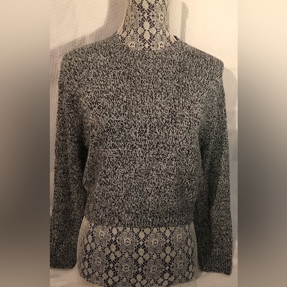 DIVIDED H&M Women Crop Oversize Sweater size XS